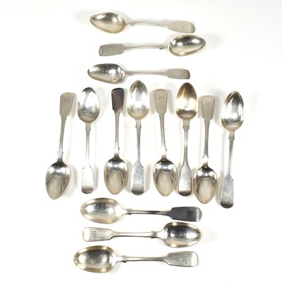 Lot 108 - GEORGE III HALLMARKED SILVER SET OF MATCHED 12 TEASPOONS