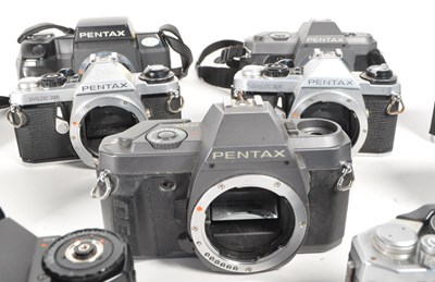 Lot 333 - PENTAX - COLLECTION OF VINTAGE 35MM SLR CAMERAS