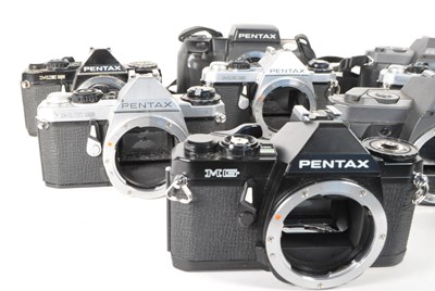 Lot 333 - PENTAX - COLLECTION OF VINTAGE 35MM SLR CAMERAS