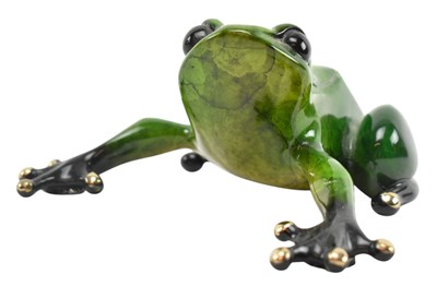 Lot 54 - TIM 'FROGMAN' COTTERILL - BRONZE & ENAMEL FROG PAPERWEIGHT FIGURINE