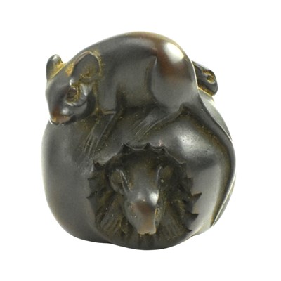 Lot 131 - 19TH CENTURY JAPANESE WOOD NETSUKE OF RATS & MELON 日本 明治根付老鼠和蜜瓜