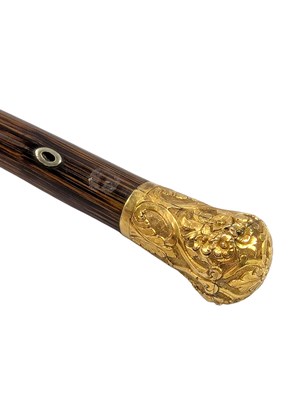 Lot 53 - VICTORIAN 19TH CENTURY GOLD PINCH-BACK & COROMANDEL WALKING STICK
