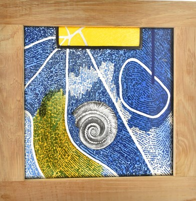 Lot 285 - CONTEMPORARY DECORATIVE STUDIO ART GLASS WALL PANEL SUN CATCHER IN FRAME