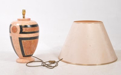 Lot 554 - 20TH CENTURY ART DECO STYLE MARBLE EFFECT TABLE LAMP