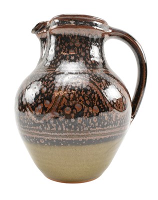 Lot 5 - RAY FINCH FOR WINCHCOMBE POTTERY - STUDIO POTTERY EARTHENWARE JUG