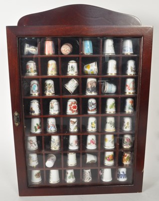 Lot 382 - LARGE 20TH CENTURY VINTAGE THIMBLE COLLECTION