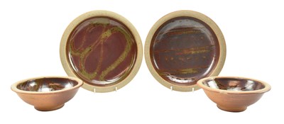 Lot 42 - ATTR. JOHN LEACH FOR MUCHELNEY POTTERY - SET OF FOUR STUDIO POTTERY BOWLS & DISHES