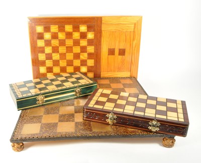 Lot 390 - COLLECTION OF WOODEN CHESS & DRAUGHT BOARDS