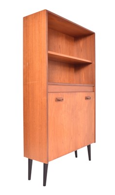 Lot 167 - VICTOR B. WILKINS X G-PLAN - FRESCO - MID CENTURY COCKTAIL CABINET ON LEGS