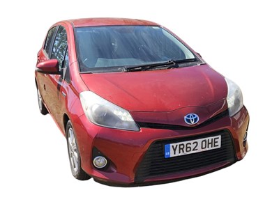 Lot 800 - YR62 OHE - TOYOTA YARIS T4 HYBRID AUTO 1.4 FIVE DOOR - 55,000 MILES - MOT OCT 25