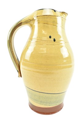 Lot 20 - RICHARD PHETHEAN (B. 1953) - SLIPWARE STUDIO POTTERY JUG