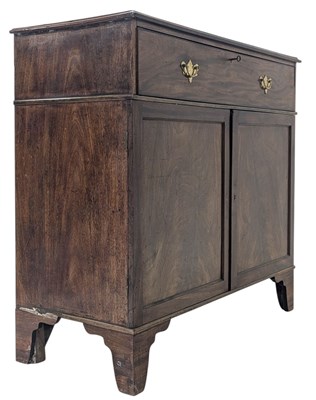 Lot 452 - VICTORIAN 19TH CENTURY MAHOGANY LINEN PRESS CUPBOARD