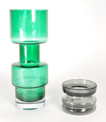 Lot 16 - RETRO 1960S SWEDISH GREEN GLASS VASE WITH SMALL GLASS VASE
