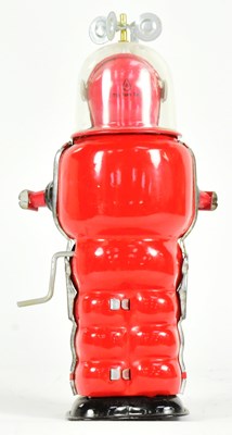 Lot 568 - TINPLATE TOYS - VINTAGE JAPANESE TIN TOM TOY ROBOT