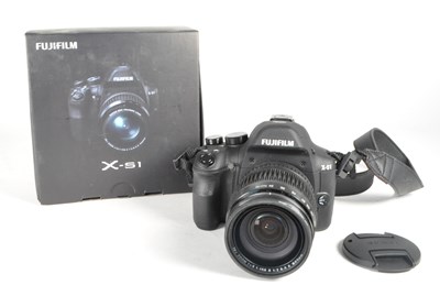 Lot 210 - CONTEMPORARY FUJIFILM X-S1 BRIDGE CAMERA