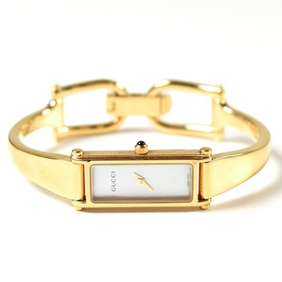 Lot 269 - GUCCI GOLD PLATED & MOTHER OF PEARL LADIES WRISTWATCH