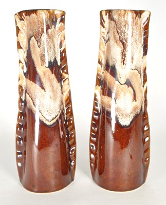 Lot 32 - PAIR OF 1970S VINTAGE ISRAEL KAD-YAD CERAMIC VASES