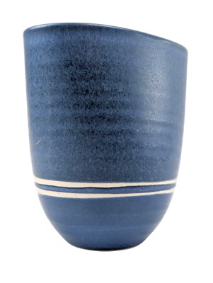Lot 189 - LOUISE DARBY (B. 1957) - STUDIO POTTERY STONEWARE VASE