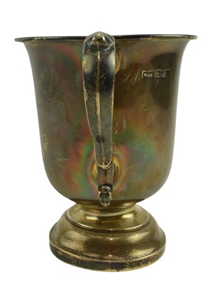 Lot 1 - GEORGE V HALLMARKED SILVER TWIN HANDED CUP