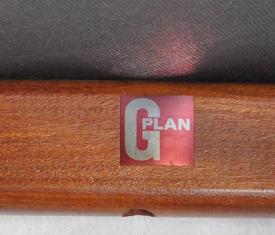 Lot 626 - VICTOR B WILKINS FOR G PLAN - TEAK MID CENTURY TALBE & CHAIRS