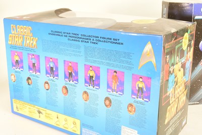 Lot 769 - STAR TREK - X2 STAR TREK ACTION FIGURE PLAYSETS