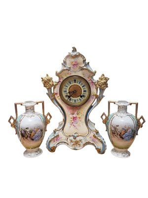 Lot 176 - 20TH CENTURY PORCELAIN GERMAN MANTEL CLOCK WITH TWO AUSTRIAN URNS