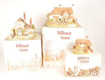 Lot 256 - LILLIPUT LANE - COLLECTION OF LATE 20TH CENTURY RESIN COTTAGES