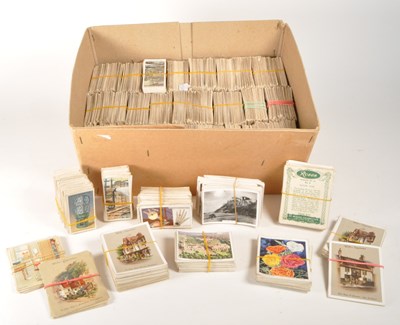 Lot 538 - LARGE COLLECTION OF 20TH CENTURY VINTAGE CIGARETTE CARDS