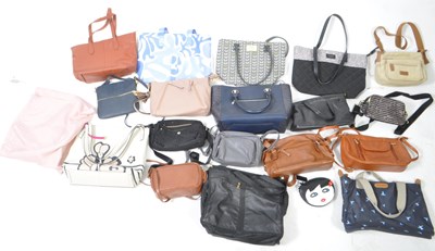 Lot 257 - COLLECTION OF LATE 20TH CENTURY VINTAGE LADIES HANDBAGS