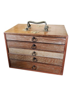 Lot 358 - 20TH CENTURY VINTAGE CHINESE MAH-JONG SET HOUSED IN A WOODEN BOX