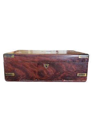 Lot 362 - LATE 19TH / 20TH CENTURY MAHOGANY PORTABLE WRITING SLOPE