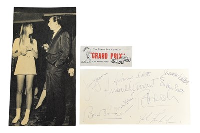 Lot 38 - ACTORS - GRAND PRIX (196^) - CAST AUTOGRAPHS ON CARD