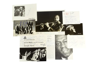 Lot 155 - JAZZ / BLUES - COLLECTION OF VINTAGE AUTOGRAPHS