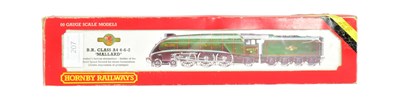 Lot 207 - MODEL RAILWAY - HORNBY OO GAUGE MODEL RAILWAY TRAINSET LOCOMOTIVE