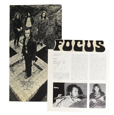 Lot 161 - MUSIC - FOCUS (BAND) - FULL BAND AUTOGRAPHS ON PROGRAMME CLIPPING