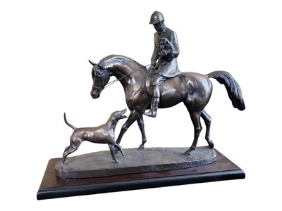 Lot 279 - DAVID GEENTY BFA - LATE 20TH CENTURY BRONZED RESIN SCULPTURE FIGURE