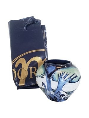 Lot 129 - MOORCROFT - 21ST CENTURY KNYPERSLEY PATTERNED SECONDS POTTERY VASE