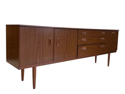 Lot 554 - SCHREIBER - MID CENTURY TEAK SIDEBOARD CREDENZA