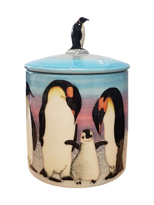 Lot 1 - DENNIS CHINA WORKS - 2001 EARTHENWARE PENGUIN DESIGN LIDDED POT