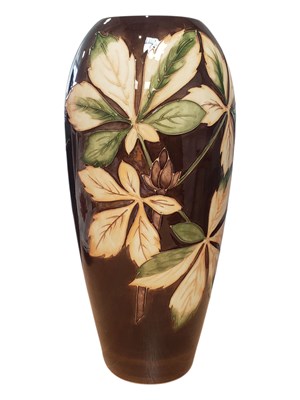 Lot 140 - MOORCROFT - 1986 CHESTNUT DESIGN CERAMIC POTTERY VASE