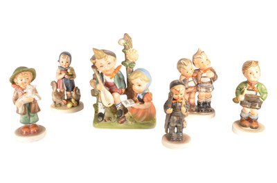 Lot 132 - COLLECTION OF GOEBEL / HUMMEL FIGURES PLUS ONE OTHER