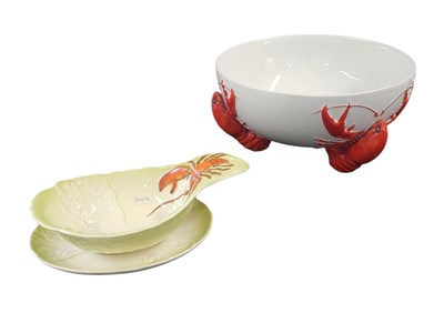 Lot 136 - CARLTON WARE - MID CENTURY CERAMIC LOBSTER BOWL AND GRAVY BOAT