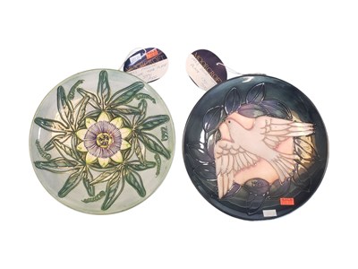 Lot 157 - MOORCROFT - TWO LATE 20TH CENTURY CERAMIC COLLECTOR'S YEAR PLATES