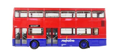 Lot 205 - DIECAST - GILBOW 1/24 SCALE DIECAST MODEL BUS