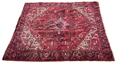 Lot 322 - LARGE 20TH CENTURY IRAN HERIZ WOOLEN CARPET RUG