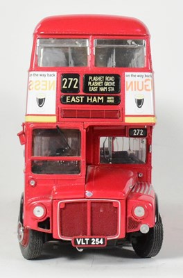 Lot 164 - DIECAST - SUNSTAR 1/24 SCALE DIECAST ROUTEMASTER MODEL BUS