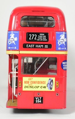 Lot 164 - DIECAST - SUNSTAR 1/24 SCALE DIECAST ROUTEMASTER MODEL BUS