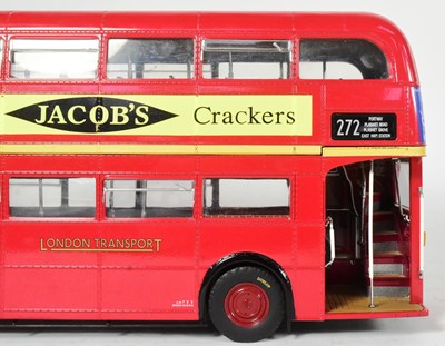 Lot 164 - DIECAST - SUNSTAR 1/24 SCALE DIECAST ROUTEMASTER MODEL BUS