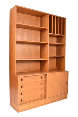 Lot 262 - DOMINO MOBLER, DENMARK - MID CENTURY TEAK BOOKCASE CABINET