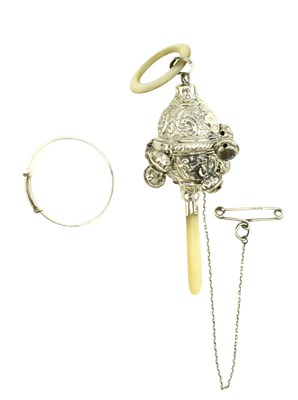 Lot 23 - EDWARD VII SILVER & MOTHER OF PEARL BABY RATTLE / CHRISTENING SET